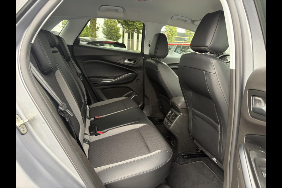 Opel Grandland X 1.2 Turbo Ultimate D-riem vv in 12-2024,1e Eigenaar,360°Camera,Trekhaak,131pk,6 Bak,Navi,Halfleder,Dodehoek,Rijstrooksensor,Keyless,Stoelverw,N.A.P,Apk tot 02-2027