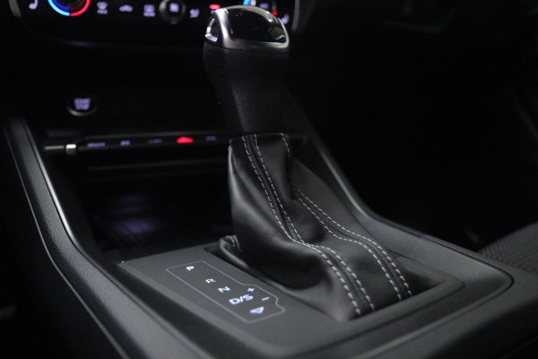 Audi Q3 Sportback 45 TFSI e S Edition 3X S-Line /PANO/CARPLAY/KEYLES/STOELV/BOMVOL