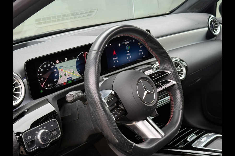 Mercedes-Benz A-Klasse 250 e AMG Line Pano|Memory|Sfeer|360cam|Dealer Onderhoude