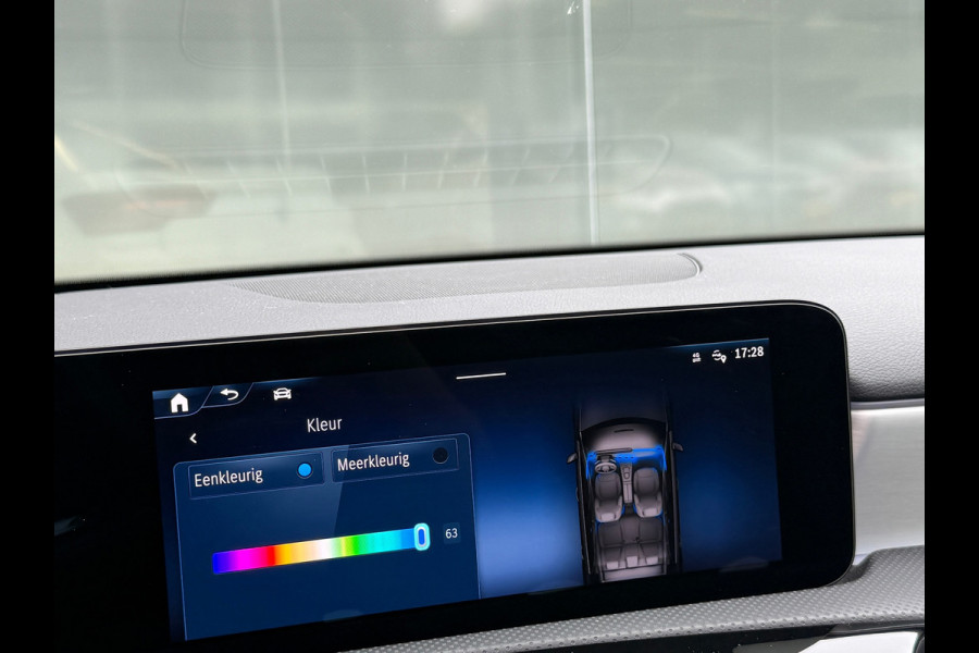 Mercedes-Benz A-Klasse 250 e AMG Line Pano|Memory|Sfeer|360cam|Dealer Onderhoude