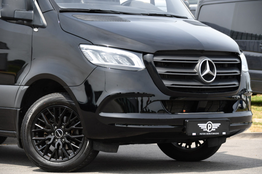 Mercedes-Benz Sprinter 317 1.9 CDI L2H2 RWD Black Edition Camera, Cruise, Carplay, LED, 170pk, Automaat, Stoelverwarming, Standkachel, Mbux, Leder, Uniek!
