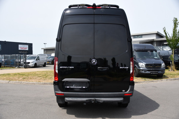 Mercedes-Benz Sprinter 317 1.9 CDI L2H2 RWD Black Edition Camera, Cruise, Carplay, LED, 170pk, Automaat, Stoelverwarming, Standkachel, Mbux, Leder, Uniek!