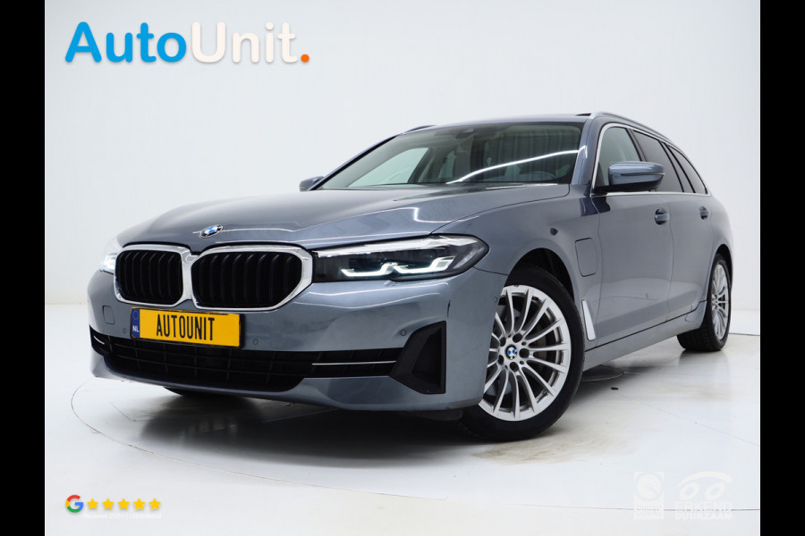 BMW 5 Serie Touring 530e | Panoramadak | Leder | Camera | Sfeerlicht | Keyless | Stoelverwarming | Cruise | Carplay