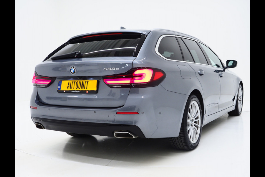 BMW 5 Serie Touring 530e | Panoramadak | Leder | Camera | Sfeerlicht | Keyless | Stoelverwarming | Cruise | Carplay