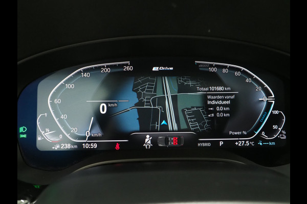 BMW 5 Serie Touring 530e | Panoramadak | Leder | Camera | Sfeerlicht | Keyless | Stoelverwarming | Cruise | Carplay