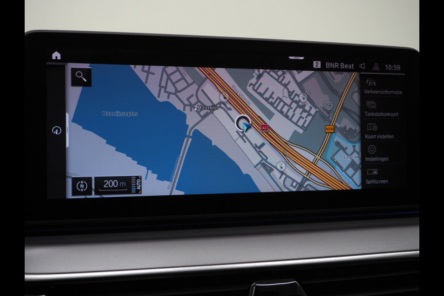 BMW 5 Serie Touring 530e | Panoramadak | Leder | Camera | Sfeerlicht | Keyless | Stoelverwarming | Cruise | Carplay