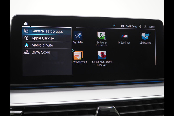 BMW 5 Serie Touring 530e | Panoramadak | Leder | Camera | Sfeerlicht | Keyless | Stoelverwarming | Cruise | Carplay