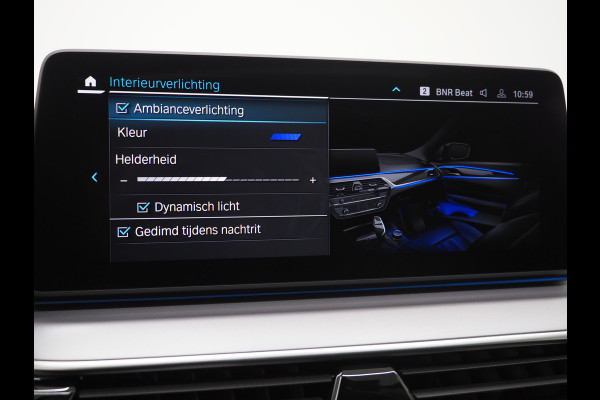 BMW 5 Serie Touring 530e | Panoramadak | Leder | Camera | Sfeerlicht | Keyless | Stoelverwarming | Cruise | Carplay