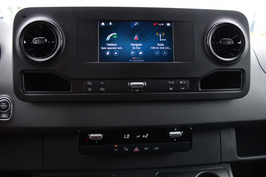 Mercedes-Benz Sprinter 315 1.9 CDI L2H2 RWD PB Edition Camera, Carplay, LED, 3500kg Trekhaak, Mbux, 150pk, Automaat, Clima, Stoelverwarming, Uniek!