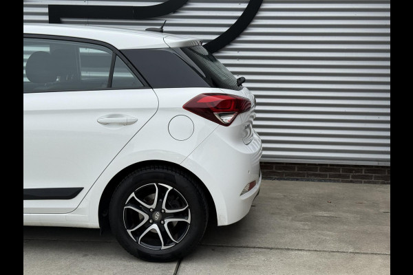 Hyundai i20 1.0 T-GDI Comfort 2e Eigenaar|Camera|Navi|Clima|Cruise|Elek Ramen|LM Velgeni|PDC|N.A.P|Nieuwe APK bij aflevering