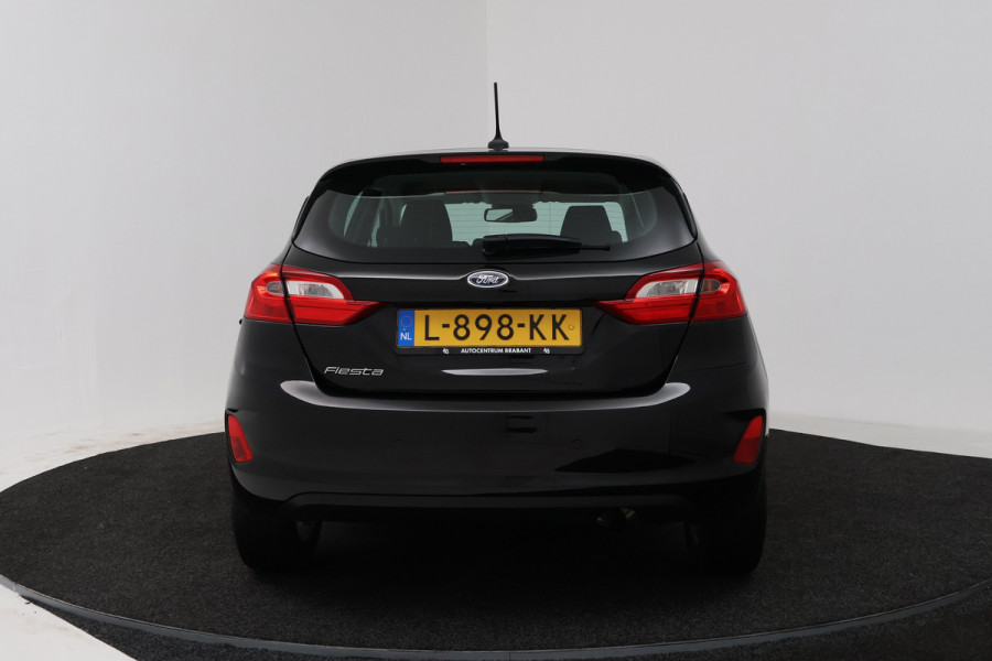 Ford Fiesta 1.0 EcoBoost Titanium (NAVIGATIE, CLIMA, PARKEERSENSOREN, 1e EIGENAAR, GOED ONDERHOUDEN)