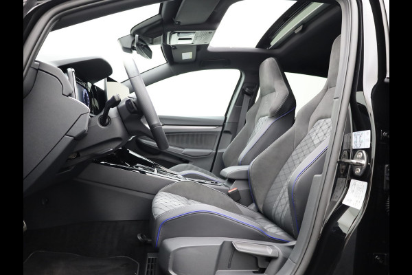 Volkswagen Golf 1.5 eTSI R-Line Edition | Pano | Keyless | Trekhaak wegkl. | IQ Light | Head Up | Harman/Kardon | Prijs Rijklaar!!