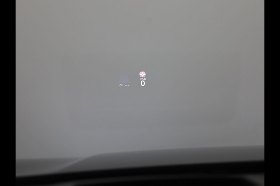 Volkswagen Golf 1.5 eTSI R-Line Edition | Pano | Keyless | Trekhaak wegkl. | IQ Light | Head Up | Harman/Kardon | Prijs Rijklaar!!