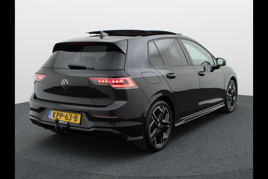 Volkswagen Golf 1.5 eTSI R-Line Edition | Pano | Keyless | Trekhaak wegkl. | IQ Light | Head Up | Harman/Kardon | Prijs Rijklaar!!