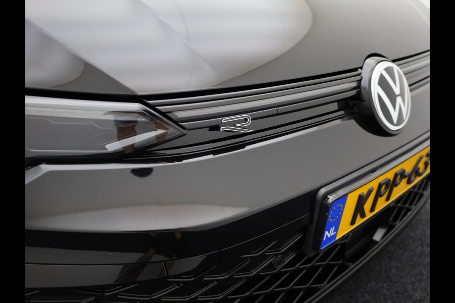 Volkswagen Golf 1.5 eTSI R-Line Edition | Pano | Keyless | Trekhaak wegkl. | IQ Light | Head Up | Harman/Kardon | Prijs Rijklaar!!