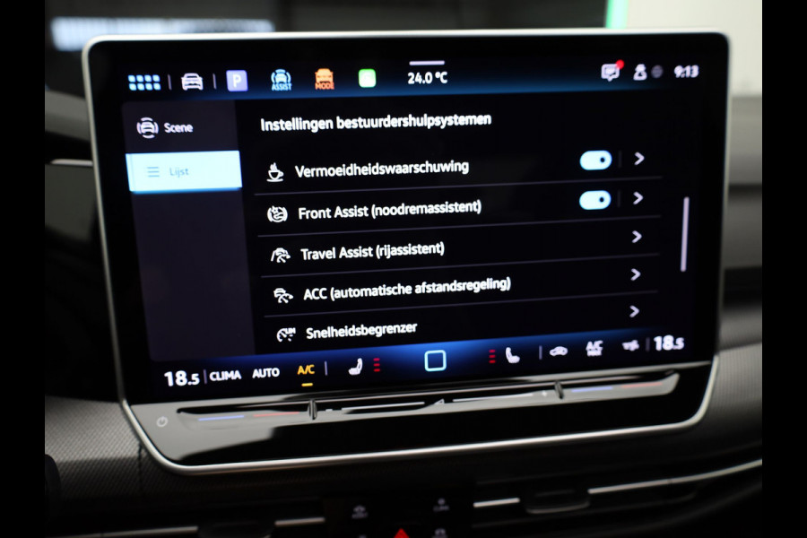 Volkswagen Golf 1.5 eTSI R-Line Edition | Pano | Keyless | Trekhaak wegkl. | IQ Light | Head Up | Harman/Kardon | Prijs Rijklaar!!