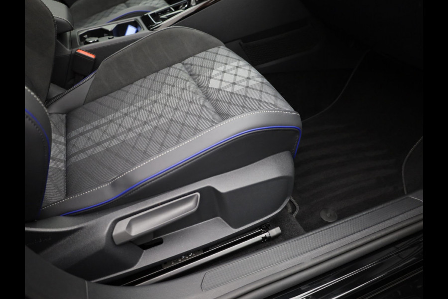 Volkswagen Golf 1.5 eTSI R-Line Edition | Pano | Keyless | Trekhaak wegkl. | IQ Light | Head Up | Harman/Kardon | Prijs Rijklaar!!
