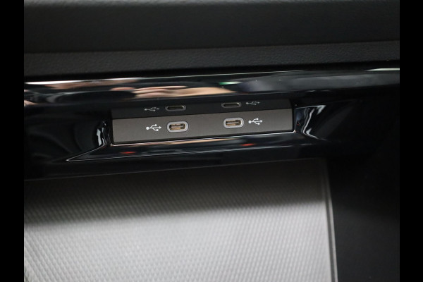 Volkswagen Golf 1.5 eTSI R-Line Edition | Pano | Keyless | Trekhaak wegkl. | IQ Light | Head Up | Harman/Kardon | Prijs Rijklaar!!