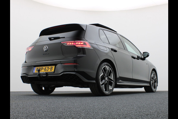 Volkswagen Golf 1.5 eTSI R-Line Edition | Pano | Keyless | Trekhaak wegkl. | IQ Light | Head Up | Harman/Kardon | Prijs Rijklaar!!