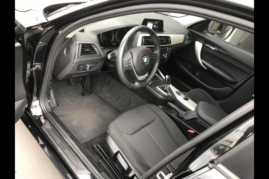 BMW 1-serie 118i Corporate Lease Executive Automaat