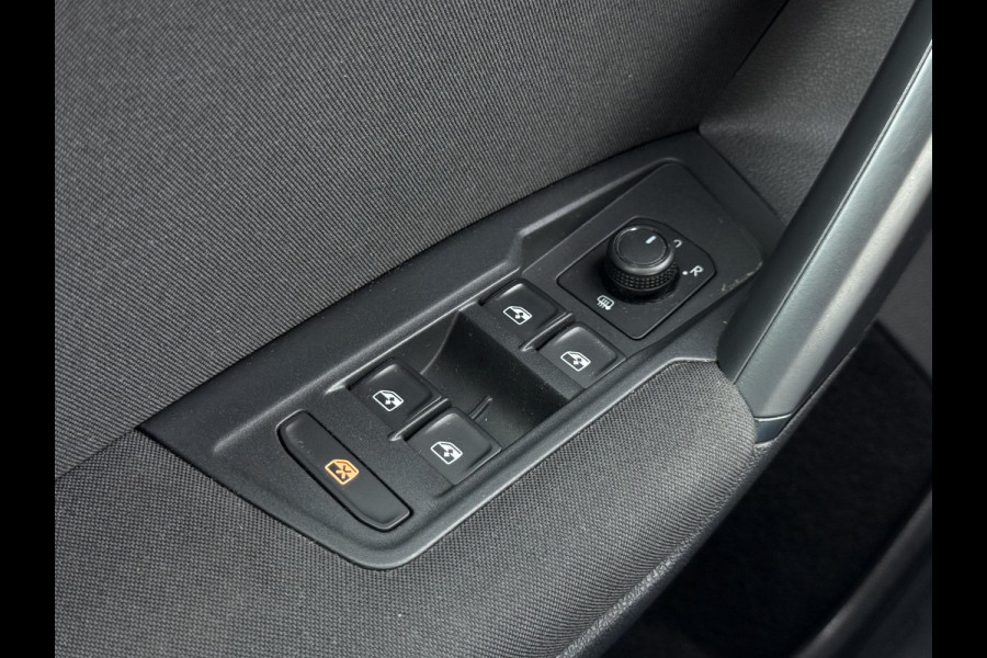 Volkswagen Tiguan 1.5 TSI Comfortline 2e Eigenaar|Navi|Virtual Cockpit|Carplay|Adap Cruise|PDC V+A|Clima|Elek ramen|N.A.P|APK tot 03-2027