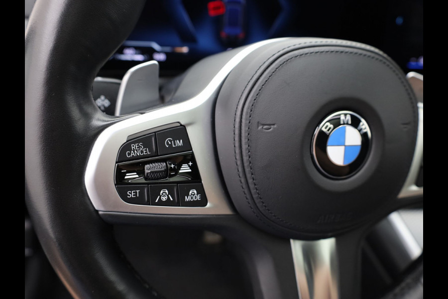 BMW 3 Serie Touring M340i xDrive | Pano | Keyless | Memory | Trekhaak | Laser | Head Up | 19'' | Prijs Rijklaar!!