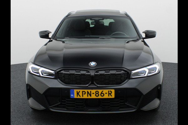 BMW 3 Serie Touring M340i xDrive | Pano | Keyless | Memory | Trekhaak | Laser | Head Up | 19'' | Prijs Rijklaar!!