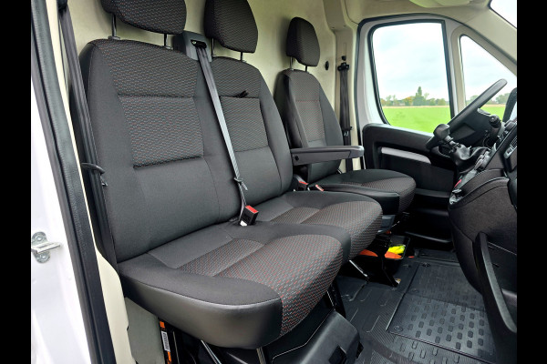 Peugeot Boxer 435 2.2 BlueHDi L4 H3 - 165 Pk - Euro 6 - Airco - ParkeerCamera - Laadklep