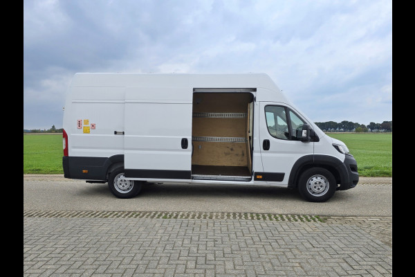 Peugeot Boxer 435 2.2 BlueHDi L4 H3 - 165 Pk - Euro 6 - Airco - ParkeerCamera - Laadklep