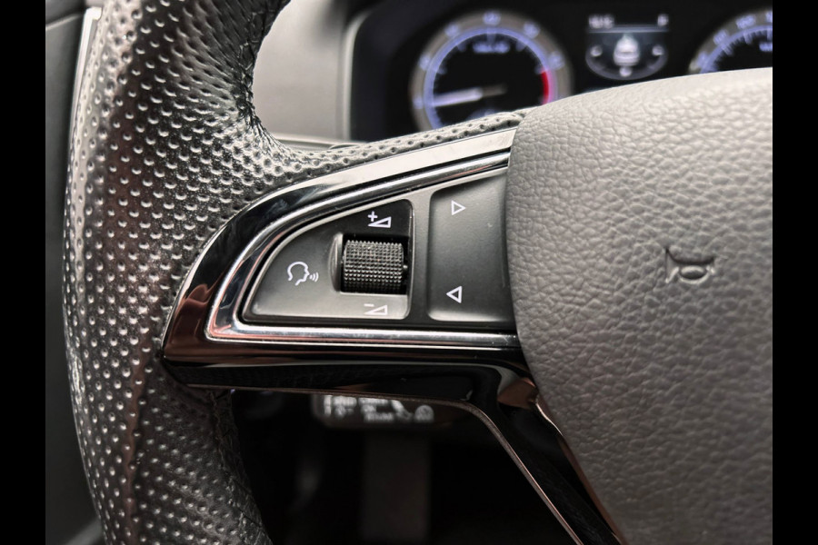 Škoda Karoq 1.0 TSI Clever Edition | Origineel NL | Camera | Carplay | Stoelverwarming | Navigatie | Adaptieve Cruise/Control |