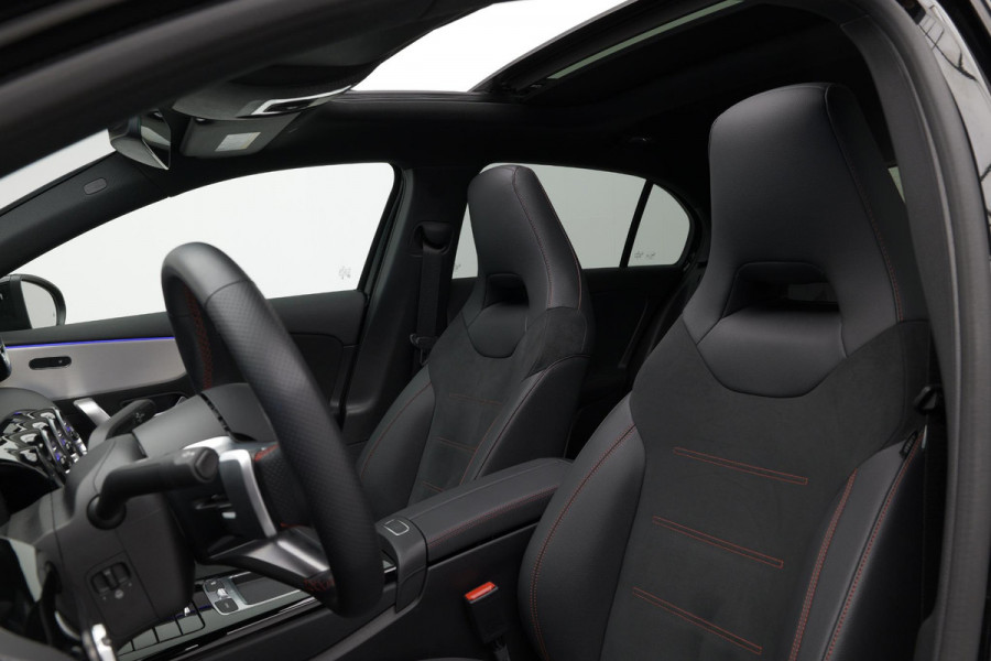 Mercedes-Benz A-Klasse A250e AMG Line |Pano|Stuurverwarm.|Ambient|