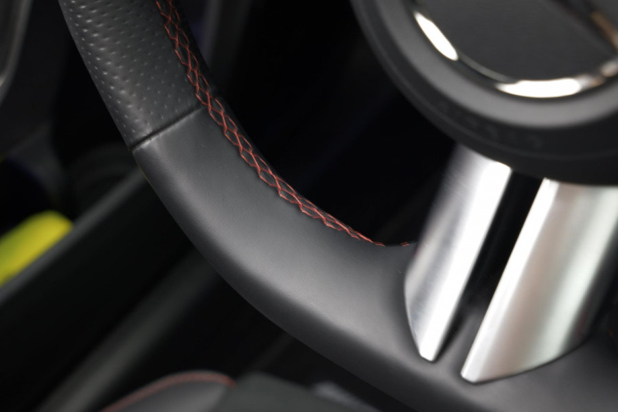 Mercedes-Benz A-Klasse A250e AMG Line |Pano|Stuurverwarm.|Ambient|