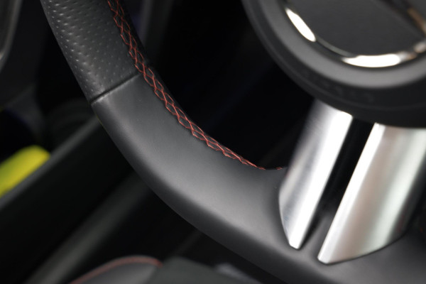 Mercedes-Benz A-Klasse A250e AMG Line |Pano|Stuurverwarm.|Ambient|