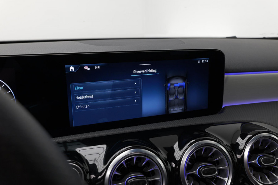 Mercedes-Benz A-Klasse A250e AMG Line |Pano|Stuurverwarm.|Ambient|