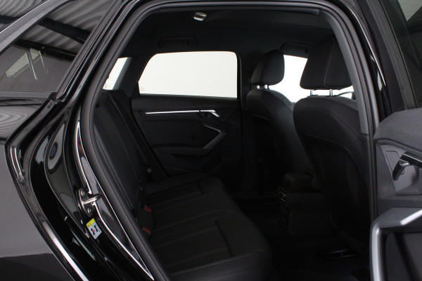 Audi A3 Sportback 30 TFSI Pro Line > Leer/Camera/Adapt.cruise/getint gals