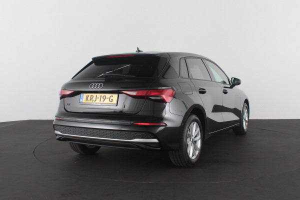 Audi A3 Sportback 30 TFSI Pro Line > Leer/Camera/Adapt.cruise/getint gals