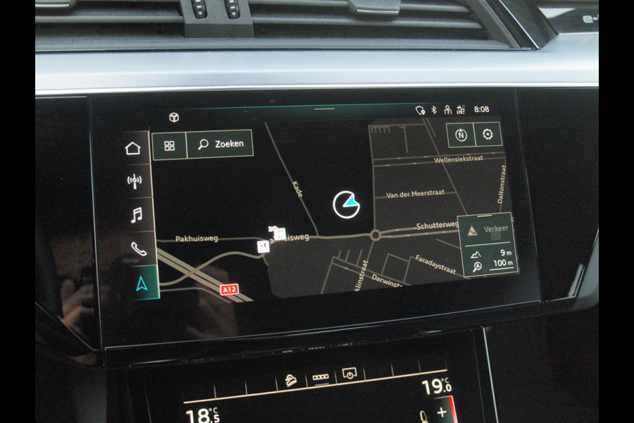 Audi e-tron Sportback 55 quattro S edition 95 kWh | SOH 92% | S-Line Stoelen | Panoramadak | Bang & Olufsen | Camera | Ambienteverlichting |
