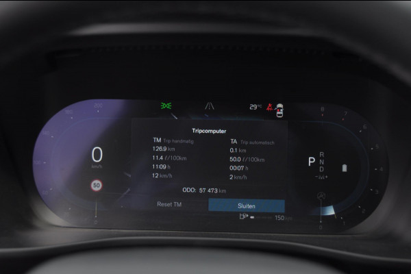 Volvo XC40 B3 177PK Automaat Ultimate Bright Elektrisch bedienbaar panoramadak / Cruise control / Achteruitrijcamera / Elektrisch bedienbare stoelen met geheugen / Stoel- en stuurverwarming / Elektrische achterklep / Harman Kardon