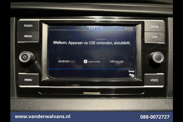 Volkswagen Transporter 2.0 TDI 150pk L2H1 Euro6 Airco | Camera | Apple Carplay | 2500kg Trekhaak | Cruisecontrol Android Auto, Parkeersensoren, Leder, Bijrijdersbank