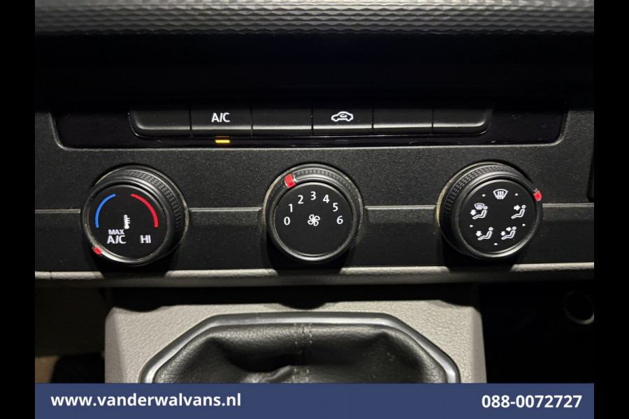 Volkswagen Transporter 2.0 TDI 150pk L2H1 Euro6 Airco | Camera | Apple Carplay | 2500kg Trekhaak | Cruisecontrol Android Auto, Parkeersensoren, Leder, Bijrijdersbank