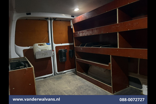 Volkswagen Transporter 2.0 TDI 150pk L2H1 Euro6 Airco | Camera | Apple Carplay | 2500kg Trekhaak | Cruisecontrol Android Auto, Parkeersensoren, Leder, Bijrijdersbank