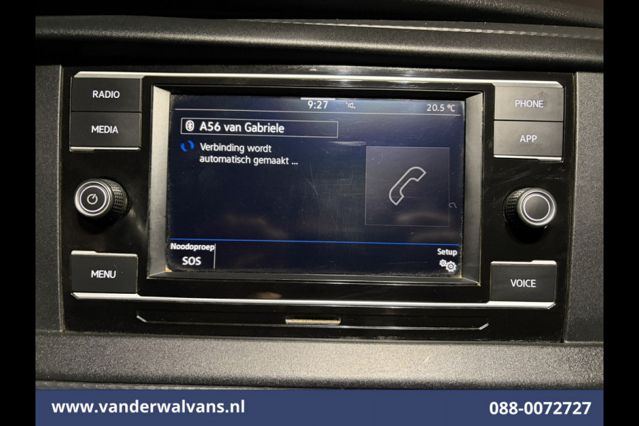 Volkswagen Transporter 2.0 TDI 150pk L2H1 Euro6 Airco | Camera | Apple Carplay | 2500kg Trekhaak | Cruisecontrol Android Auto, Parkeersensoren, Leder, Bijrijdersbank