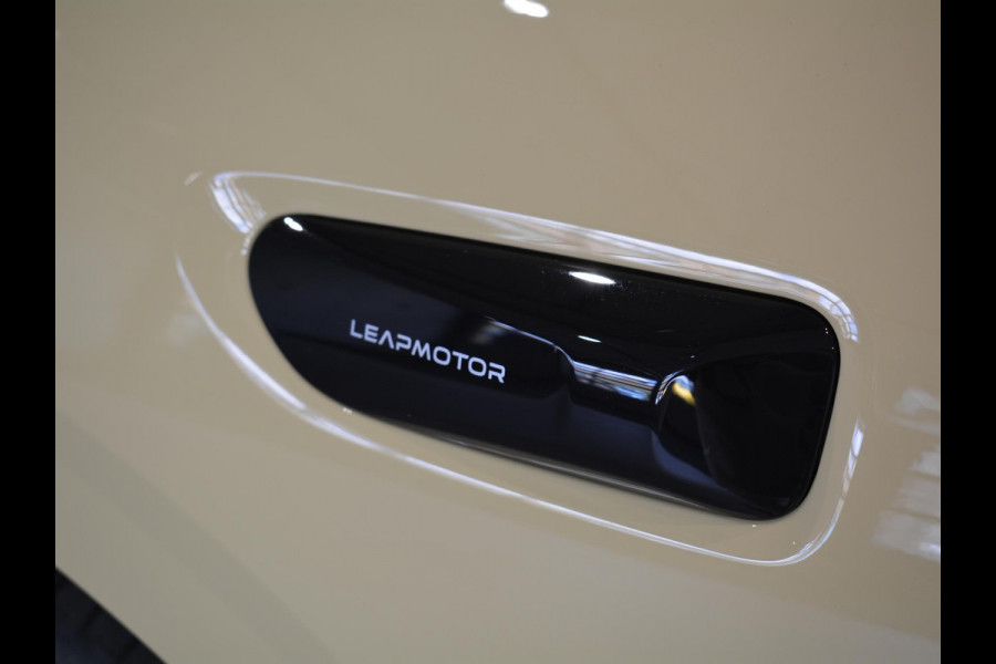 Leapmotor B05 ProMax Design 67.1 kWh | Navigatie | Camera | i9 inch velgen | Apple carplay