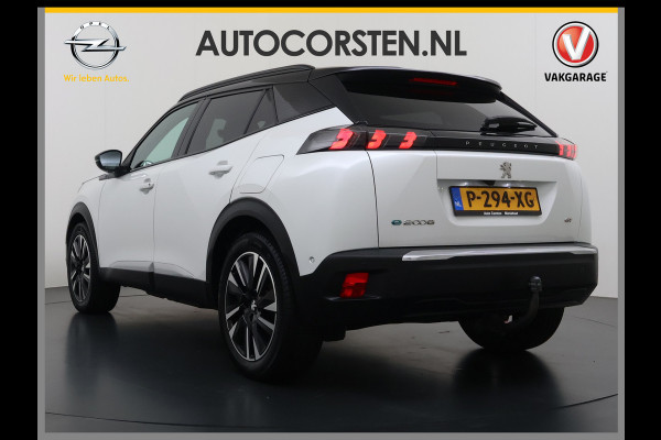 Peugeot e-2008 EV GT Pack 50kWh SOH 90% Panoramadak Trekhaak Two Tone Adap.Cruise 360°Camera Apple Carplay Android Auto 3D-Navi Ecc Pdc Keyless Regen-Lichtsensor Lane Assist Privacy Glas Lmv 18" Led Isofix Connected-Apps DAB Bluetooth 1e Eigenaar Origineel Nederlandse Auto Dealeronderhouden