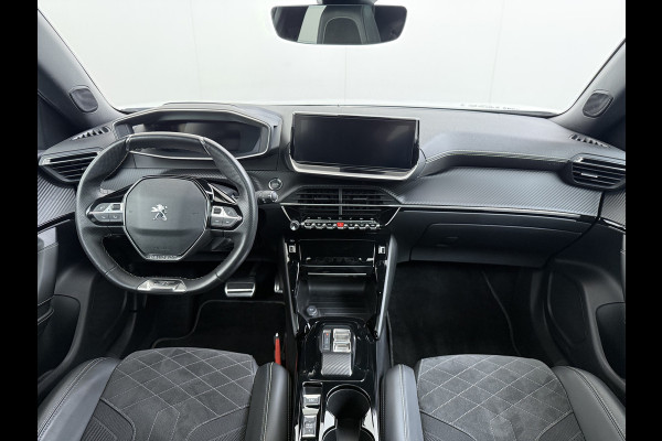 Peugeot e-2008 EV GT Pack 50kWh SOH 90% Panoramadak Trekhaak Two Tone Adap.Cruise 360°Camera Apple Carplay Android Auto 3D-Navi Ecc Pdc Keyless Regen-Lichtsensor Lane Assist Privacy Glas Lmv 18" Led Isofix Connected-Apps DAB Bluetooth 1e Eigenaar Origineel Nederlandse Auto Dealeronderhouden