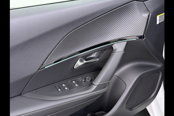 Peugeot e-2008 EV GT Pack 50kWh SOH 90% Panoramadak Trekhaak Two Tone Adap.Cruise 360°Camera Apple Carplay Android Auto 3D-Navi Ecc Pdc Keyless Regen-Lichtsensor Lane Assist Privacy Glas Lmv 18" Led Isofix Connected-Apps DAB Bluetooth 1e Eigenaar Origineel Nederlandse Auto Dealeronderhouden