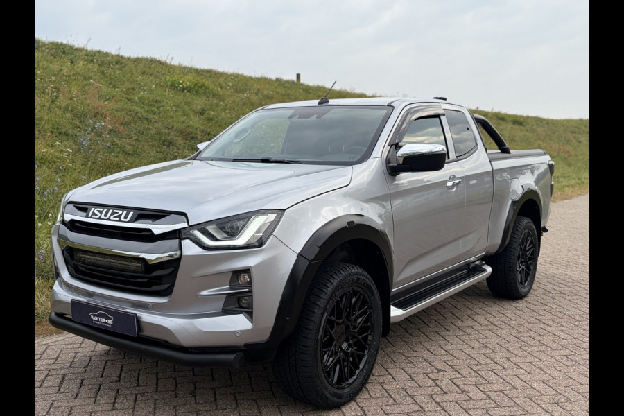 Isuzu D-max 1.9 Extended Cab LSX | !!! Gereserveerd !!! AUTOMAAT | LEDER | 20'' BlackRhino LMV | Pedders Suspension | Apple CarPlay / Android Auto | TH. 3500 kg | Roll Cover