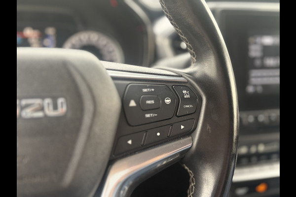Isuzu D-max 1.9 Extended Cab LSX | !!! Gereserveerd !!! AUTOMAAT | LEDER | 20'' BlackRhino LMV | Pedders Suspension | Apple CarPlay / Android Auto | TH. 3500 kg | Roll Cover