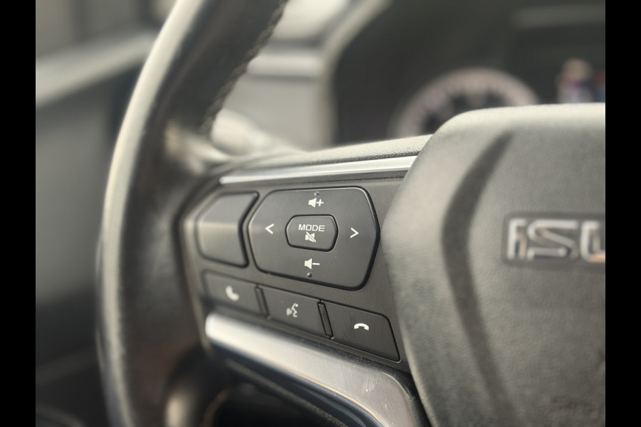 Isuzu D-max 1.9 Extended Cab LSX | !!! Gereserveerd !!! AUTOMAAT | LEDER | 20'' BlackRhino LMV | Pedders Suspension | Apple CarPlay / Android Auto | TH. 3500 kg | Roll Cover