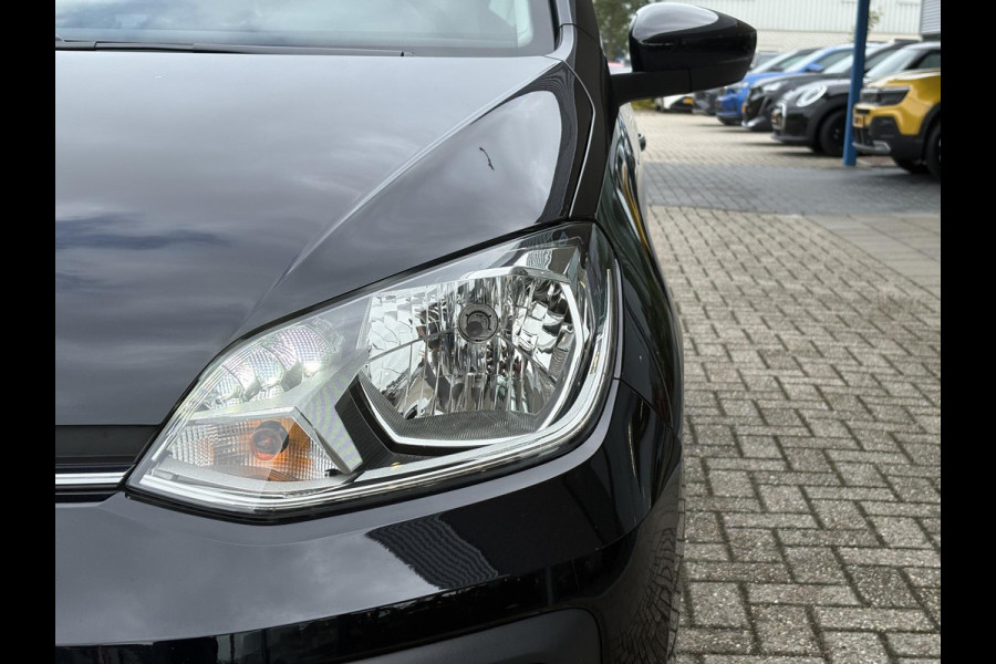 Volkswagen up! 1.0 | Cruise control | Camera | Climate control | Getinte ramen |